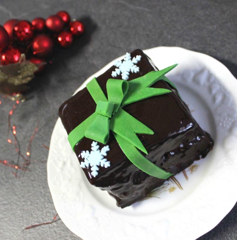 Bûche cadeau Gâteau cadeau (2)