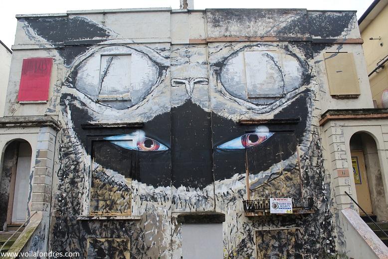 Street Art Camden Eyes