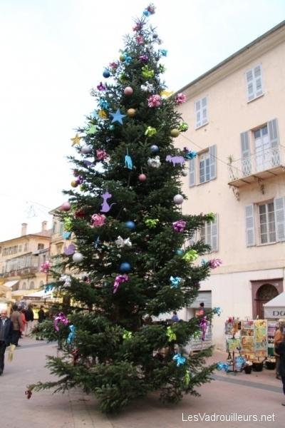 Sapin de Noël - Menton Sapin de Noël - Menton