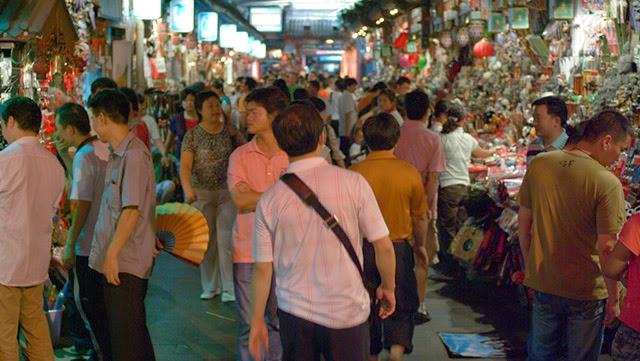 La population en Chine a atteint 1 milliard 37 millions d'habitants La population en Chine a atteint 1 milliard 37 millions d'habitants