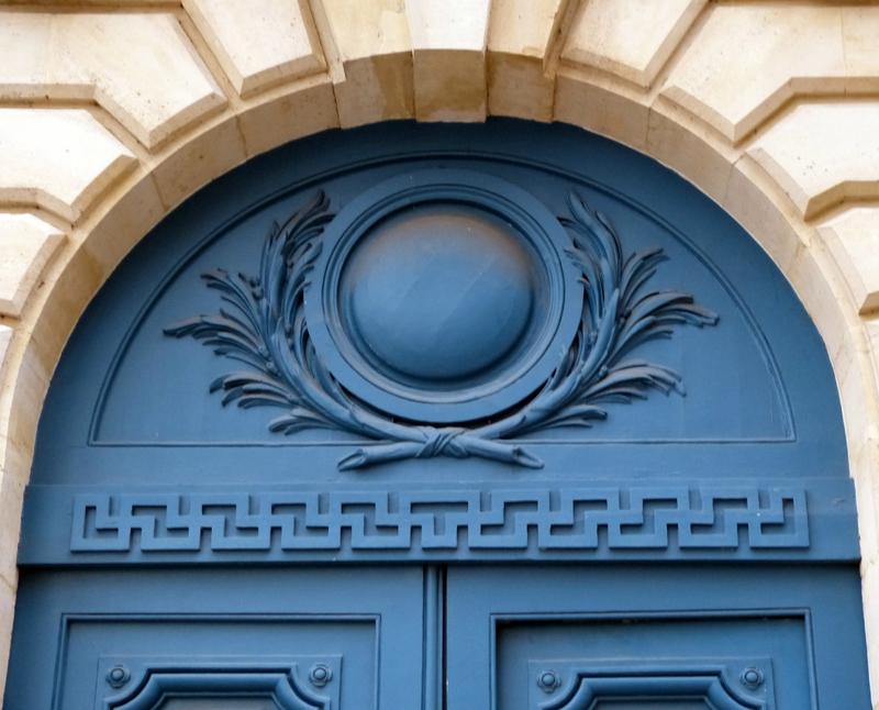 Porches, façades et fenêtres à Paris P1150518