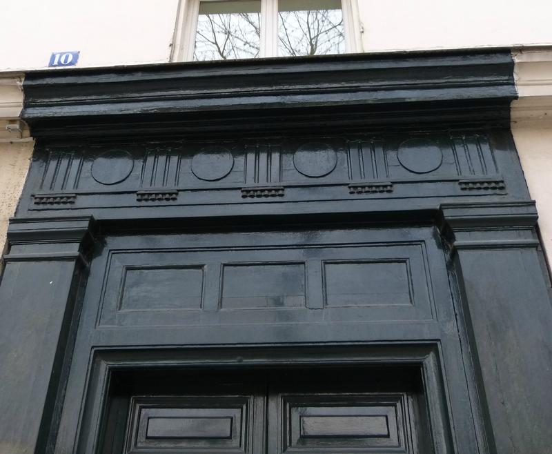 Porches, façades et fenêtres à Paris P1150519