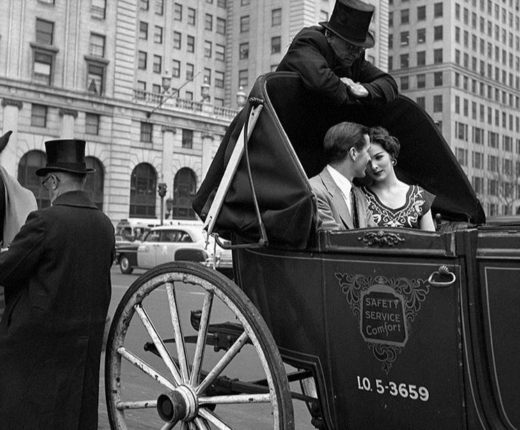 new-york-carriage-1943-gif-supapanda