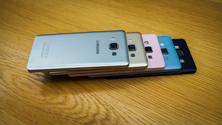 Samsung Galaxy A3 et Galaxy A5 : le duo A-ddictif