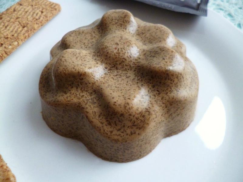 gâteau cru diététique au café et aux biscuits sésame avec psyllium et sucralose pur à 80 kcal (sans cuisson et sans oeufs) P1180803