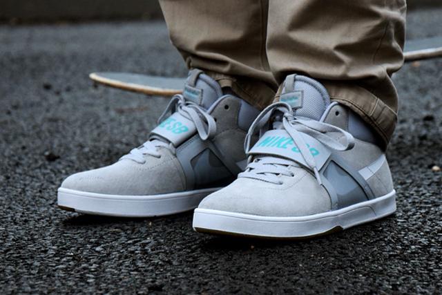 Nike lance un modèle « Marty McFly » à 100€ nike-sb-koston-mid-marty-mcfly-2
