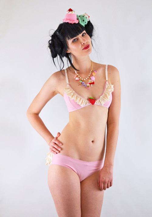 Les Culottes Cupcakes à froufrous de Knickerocker culotte-froufrous-cupcake-rose-lingerie2