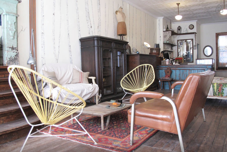 Un appartement-boutique d’antiquités à Williamsburg: décor original et insolite Blog_DECOuvrir_design_Un_appartement_boutique_à_New_York