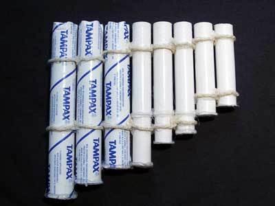 Il s'en tamponne l'artiste! Ah! que c'est bon l'humour quand même....