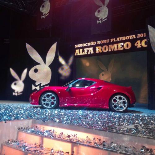 Playboy choisit l'Alfa Romeo 4C