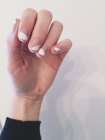 DIY : Nail art au scotch tape DIY : Nail art au scotch tape