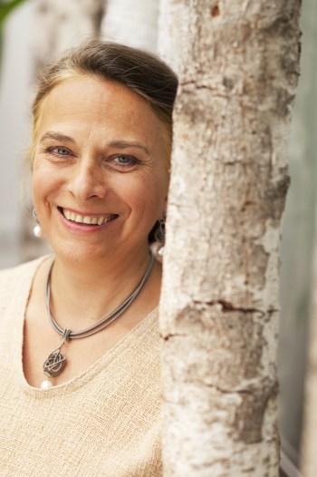 Entretien avec Claudine Reinhard, directrice générale de Dr. Hauschka dr hauschka-81 md