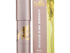 Tyra Banks lance sa propre marque de maquillage : Tyra Banks lance sa propre marque de maquillage :