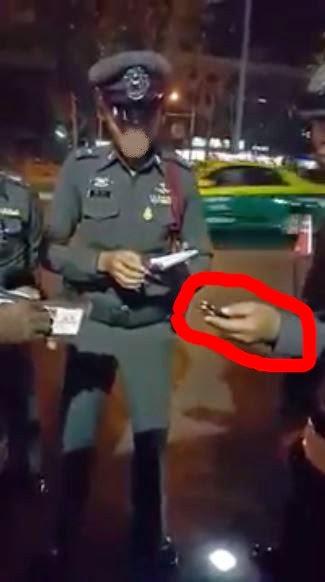 Thaïlande couteau suisse interdit [HD]