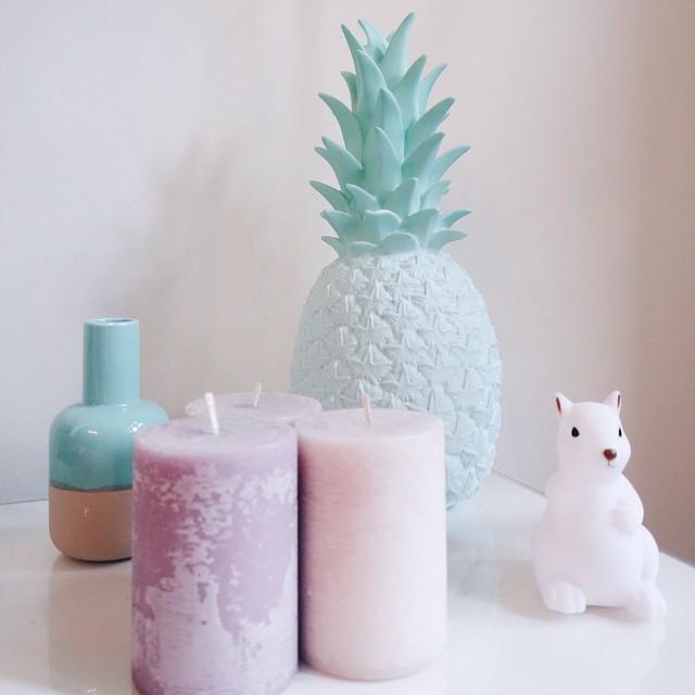 Mon #ananas a parfaitement trouvé sa place #deco #home... Mon #ananas a parfaitement trouvé sa place #deco #home #homesweethome #goodnightlight #pastel #sweet #menthe