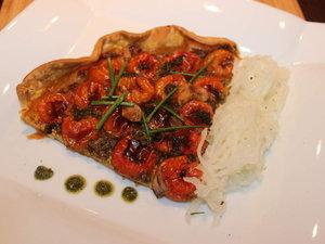 Ma tarte à la tomate et son pesto de limone.... Ma tarte à la tomate et son pesto de limone....