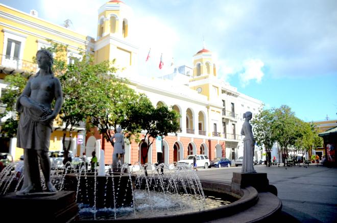 Hola San Juan, Puerto Rico plazadearmas