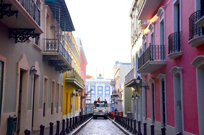 Hola San Juan, Puerto Rico governorst