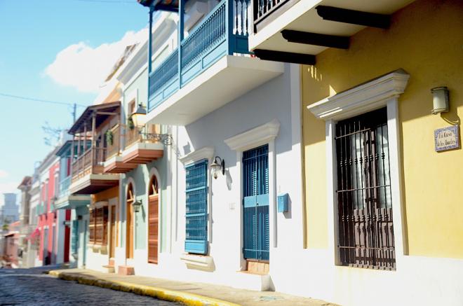 Hola San Juan, Puerto Rico balconies