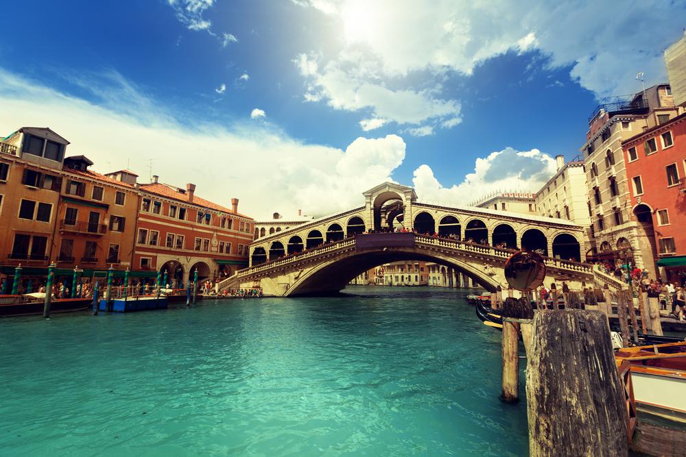 Pour un city trip, découvrez les 5 ponts qui dessinent l’architecture des villes ! Le pont Rialto