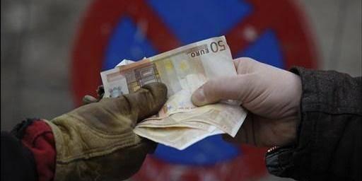 Défis et perspectives pour les entreprises de services à la personne travail au noir - défis et perspectives pour les entreprises de services à la personne