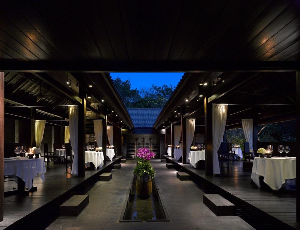 EVASION : Le Bulgari Resort à Bali bulgari-bali-ii-ristorante-2