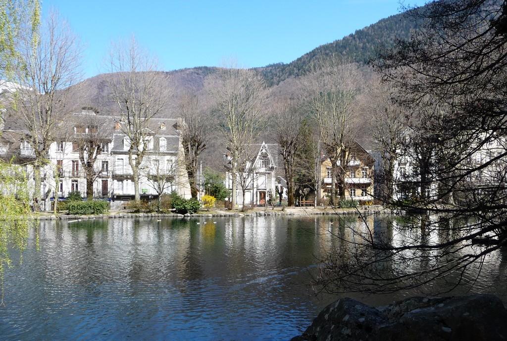 Luchon. Reine des Pyrénées Luchon. Reine des Pyrénées