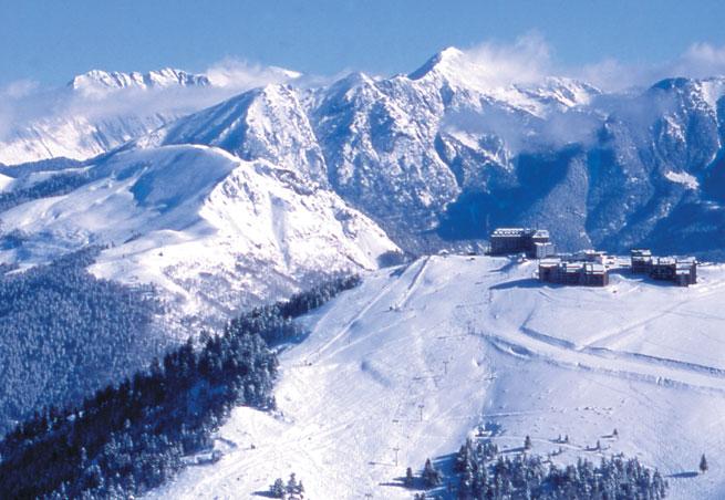 Luchon. Reine des Pyrénées Luchon. Reine des Pyrénées