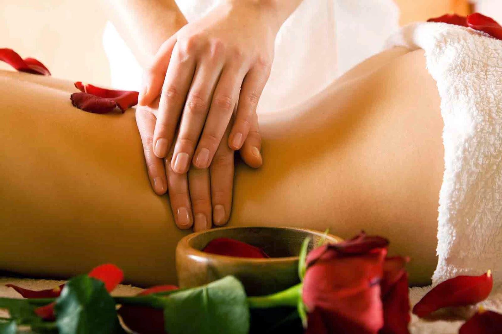 Massage en amoureux: Techniques et astuces