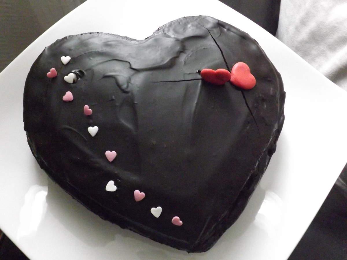 Gateau au chocolat,abricots, un peu comme un Sachertorte . IG bas Gateau au chocolat,abricots, un peu comme un Sachertorte IG bas