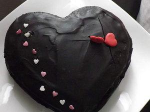 Gateau au chocolat,abricots, un peu comme un Sachertorte . IG bas Gateau au chocolat,abricots, un peu comme un Sachertorte IG bas