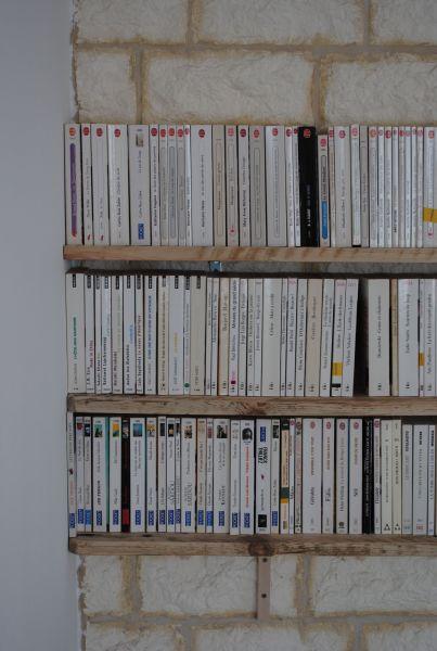 {Déco} Des étagères pour livres de poche DSC_0028