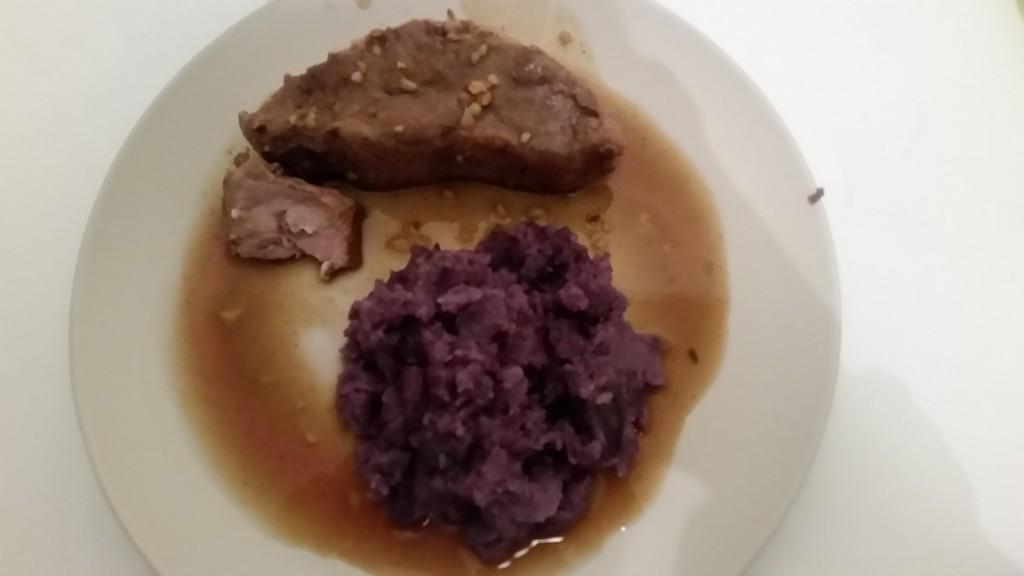 L’étoile des gourmets : plats de chef à domicile Carré de Veau, purée de Vitelottes