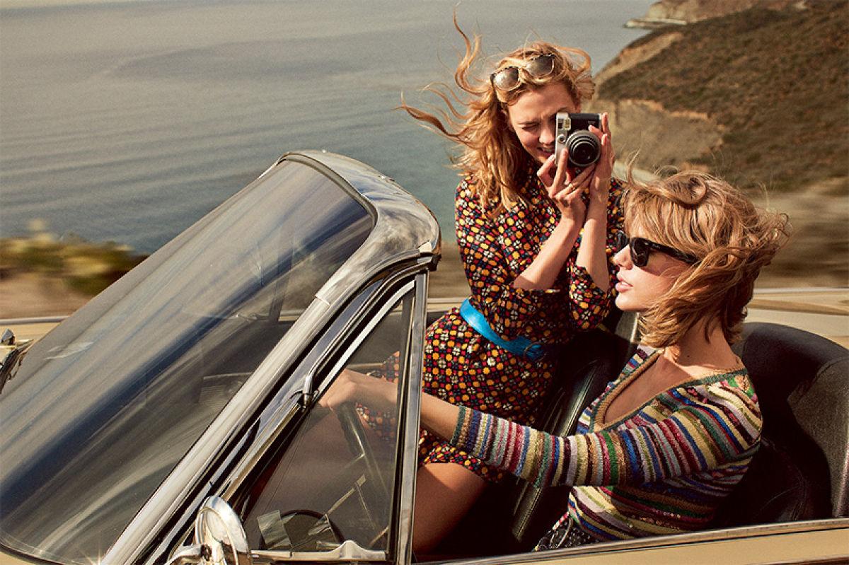 Vogue US Mars 2015 : BFF FOREVER Vogue US Mars 2015 : BFF FOREVER