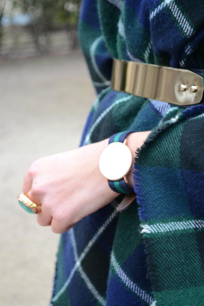 Poncho ceinturé, valise personnalisée photo leblogdelilou-danielwellington2_zps2e82777f.jpg