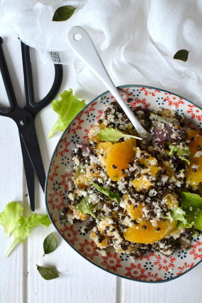 Salade de lentilles noires, chou-fleur et orange { Mi-cru, mi-cuit }