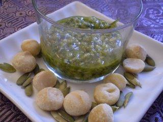 Pesto exotique:coriandre, graines de courge et noix de macadamia