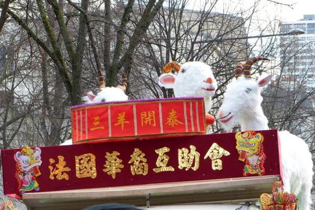 c'était dimanche  février 2015 = nouvel an chinois à Paris XIII