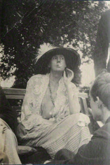 Virginia Woolf (1923, Photographie de Lady Ottoline Morrell)