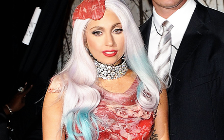American Horror Story : La chanteuse Lady Gaga au casting de la saison 5 (teaser) ! American Horror Story : La chanteuse Lady Gaga au casting de la saison 5 (teaser) !