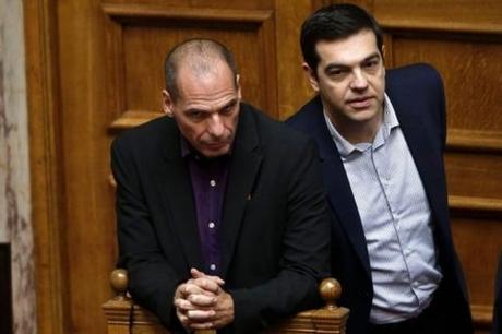 Gouvernement grec, Tsipras et Varoufakis : la capitulation ? Gouvernement grec, Tsipras et Varoufakis : la capitulation ?