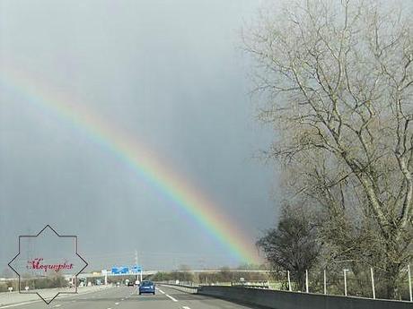 Divers - le 24.02 sur L'A 40 un magnifique arc en ciel.....