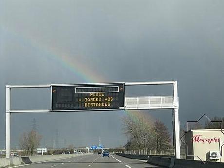 Divers - le 24.02 sur L'A 40 un magnifique arc en ciel.....