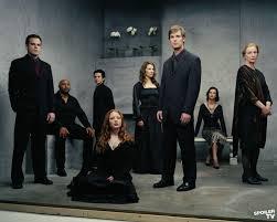 10 Morts Fameuses en Ouverture de Six Feet Under 10 Morts Fameuses en Ouverture de Six Feet Under