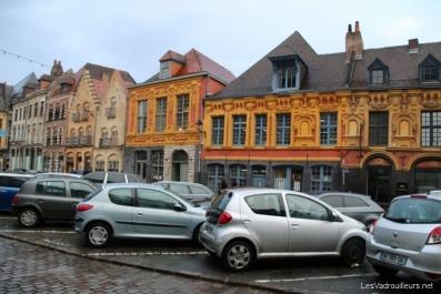 Place Louise de Bettignies Place Louise de Bettignies