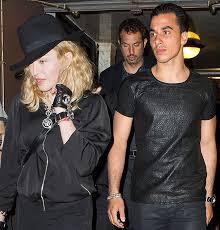 Au Lit Avec Madonna Au Lit Avec Madonna