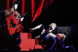Au Lit Avec Madonna Au Lit Avec Madonna