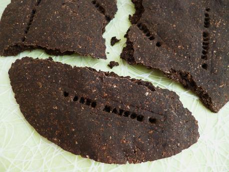 biscuit Oréo géant diététique protéiné au cacao noir (végan, complet, riche en fibres, sans oeuf ni sucre ni beurre ni lait) P1190791