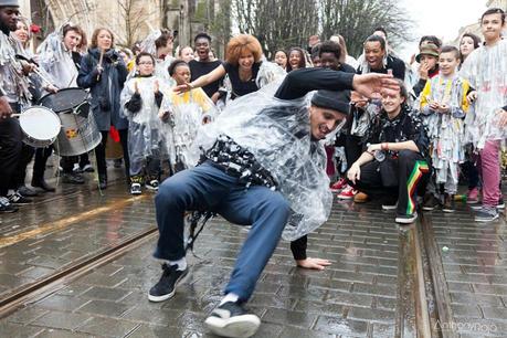 Reportage photo - Un carnaval des deux rives monstrueux entre les gouttes bordelaises ! carnaval_bordeaux_anthony_rojo-30 copie
