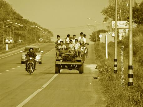 Issan, meeting with school children on road fast double track